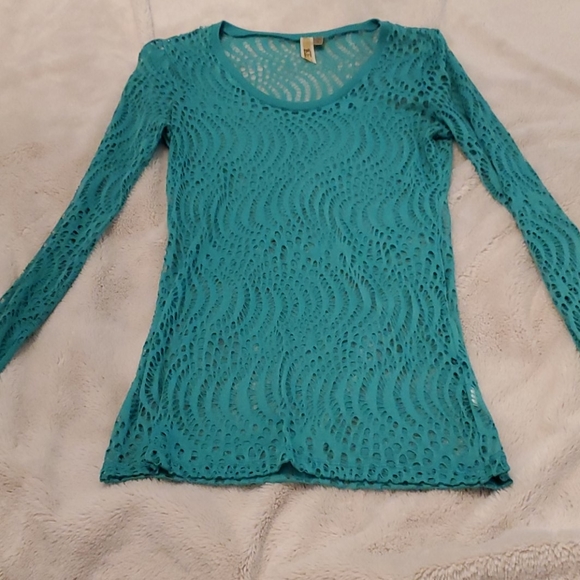 Netted Top - Picture 1 of 1